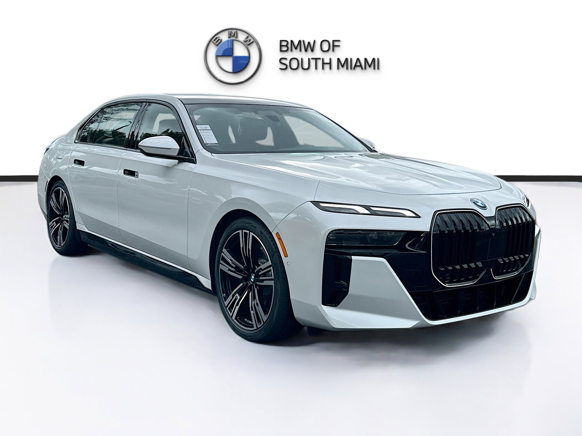 2026 BMW 7 Series 750e's photo
