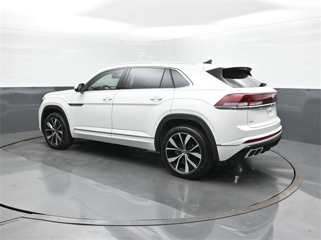 2025 Volkswagen Atlas Cross Sport SEL Premium R-Line photo 5