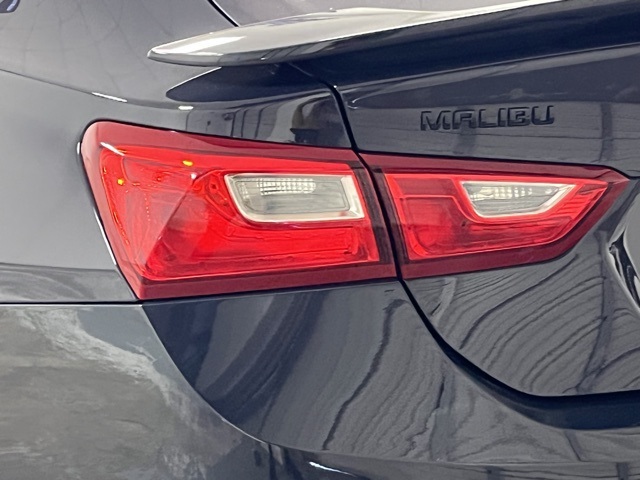 2025 Chevrolet Malibu RS photo 12