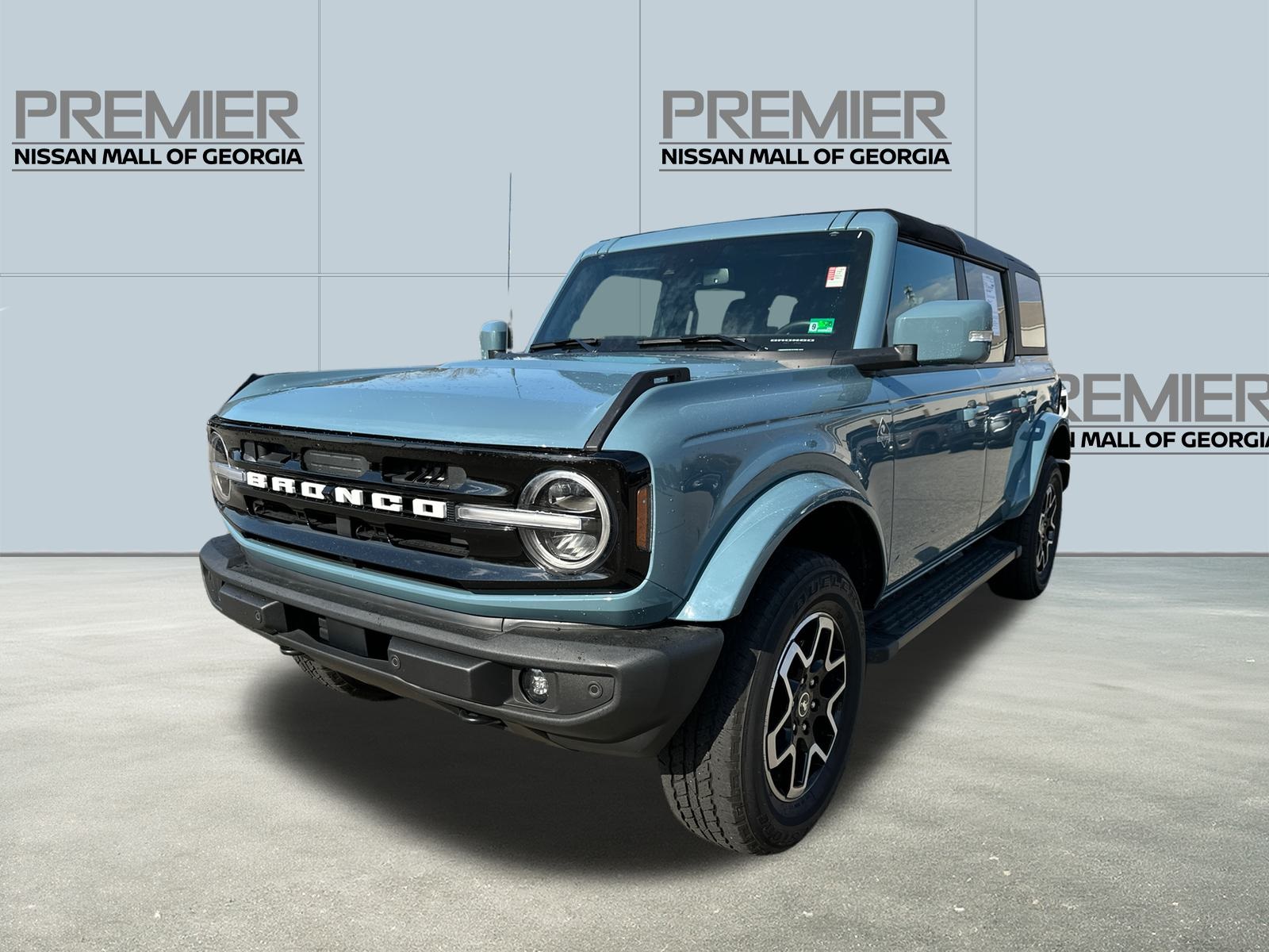 2023 Ford Bronco 4-Door Outer Banks's photo