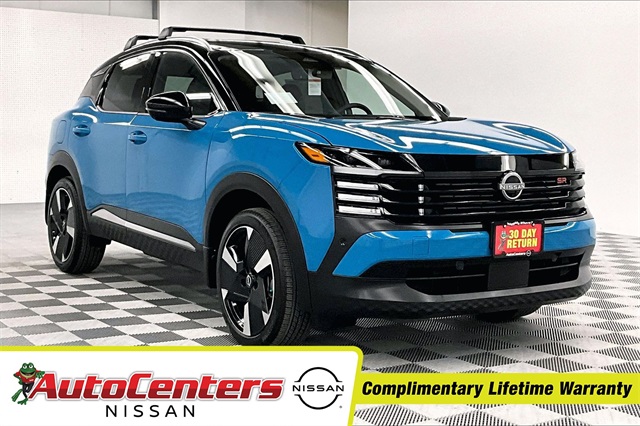 2025 Nissan Kicks SR AWD's photo