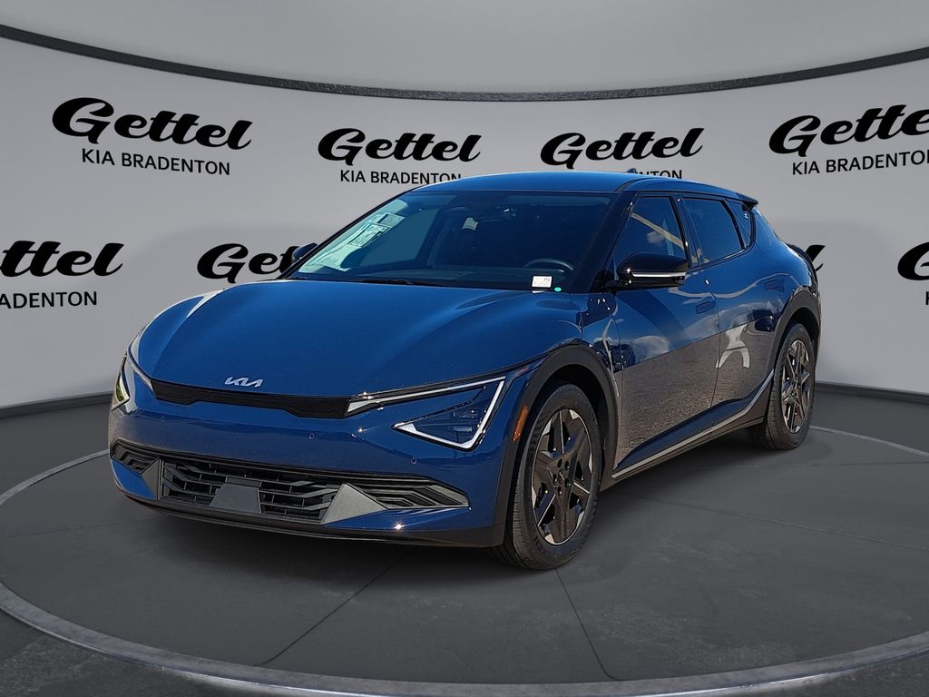 2025 Kia EV6 Light's photo