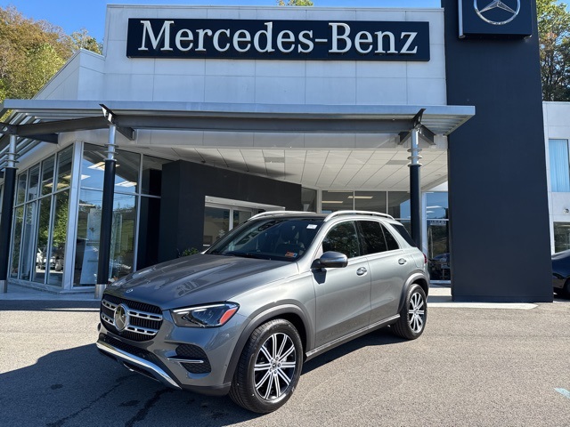 2026 Mercedes-Benz GLE GLE450E's photo