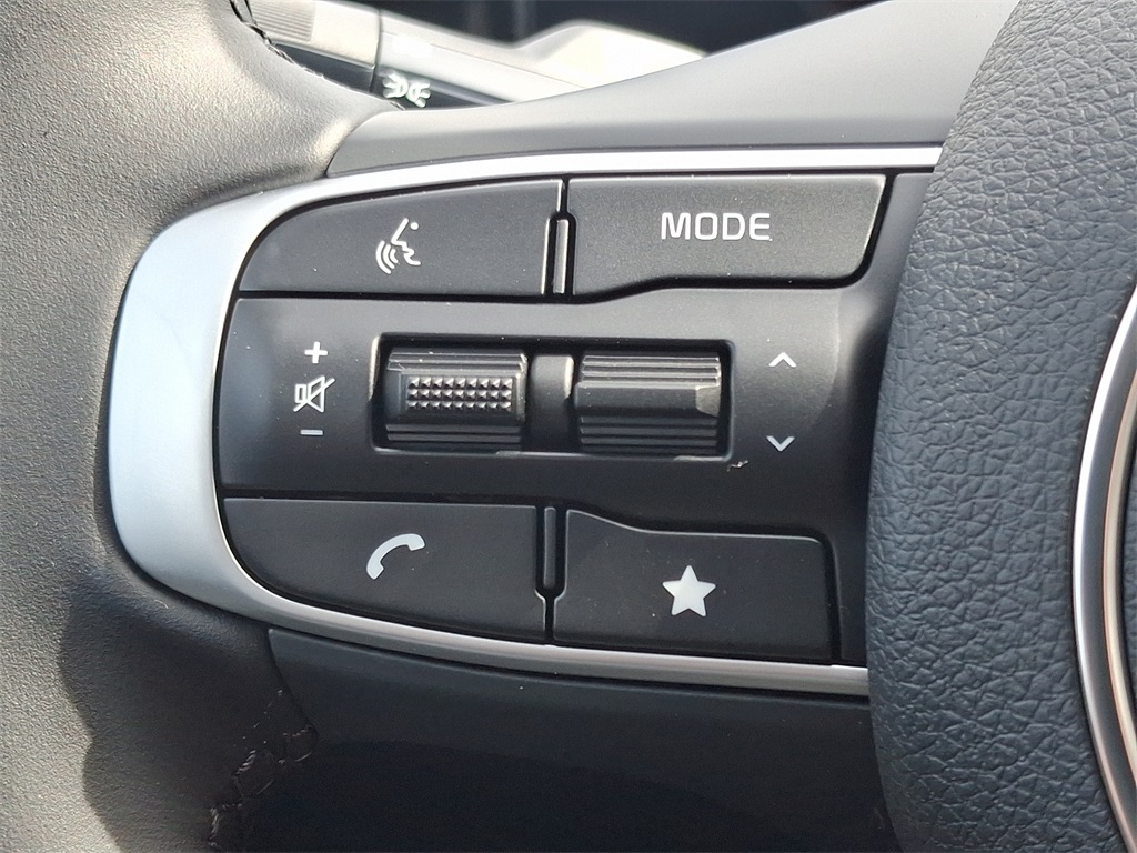 2025 Kia K5 EX photo 17