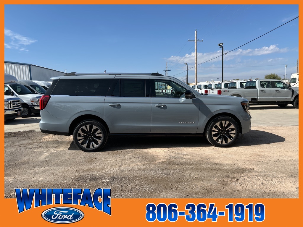 2025 Ford Expedition Platinum MAX photo 3