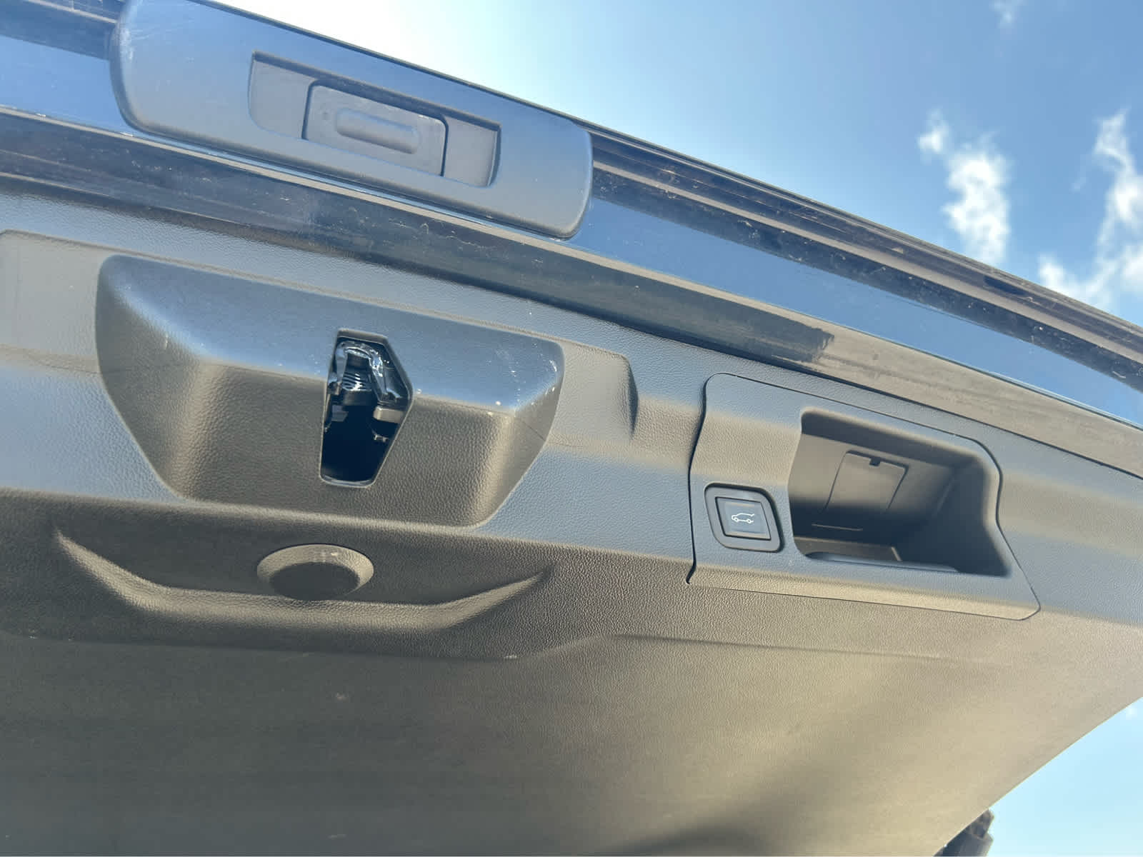 2023 Gmc Acadia SLT Elevation photo 29