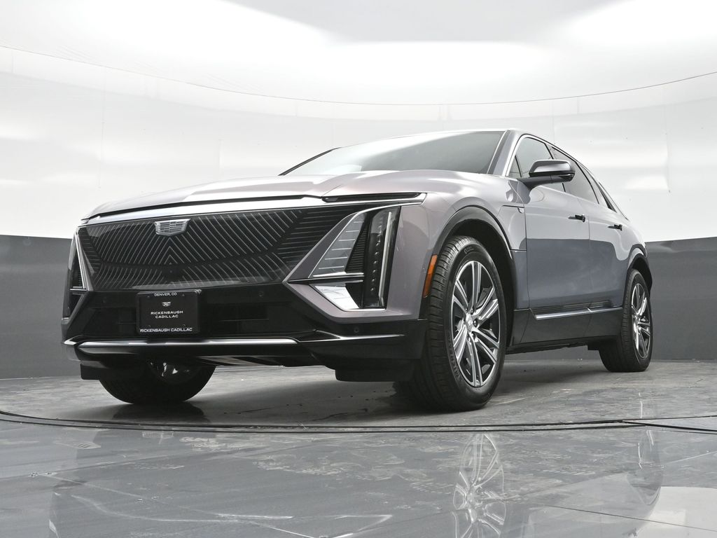 2025 Cadillac Lyriq Luxury photo 18
