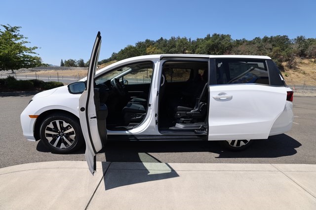 2025 Honda Odyssey EX-L photo 15