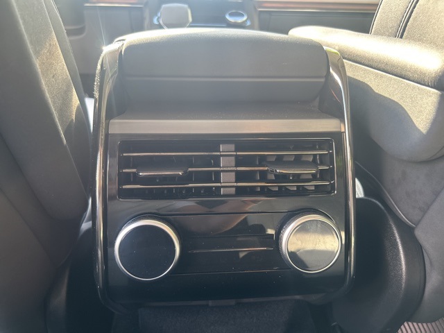 2023 Land Rover Range Rover Sport SE photo 15