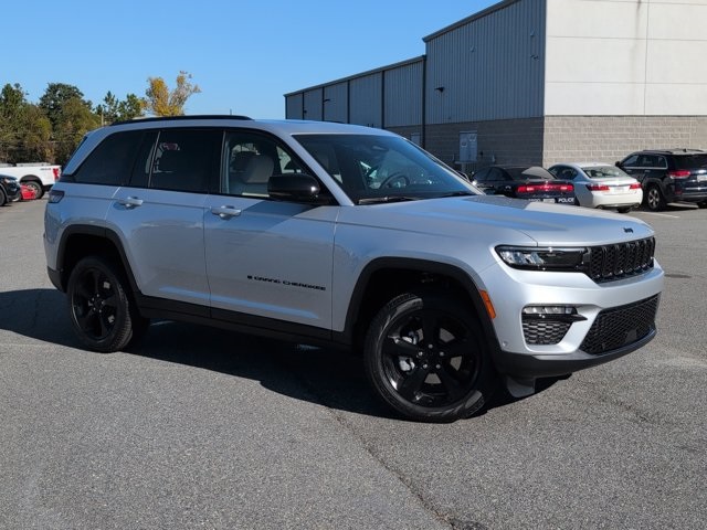 2025 Jeep Grand Cherokee Limited's photo