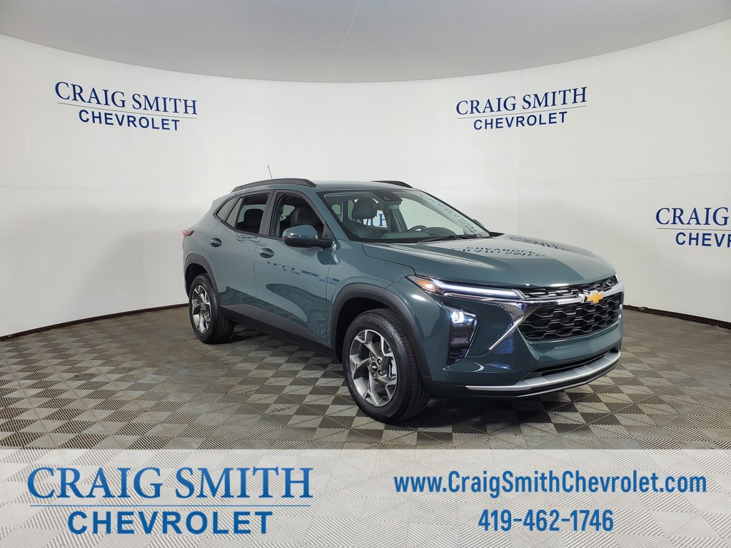 2025 Chevrolet Trax LT photo 6