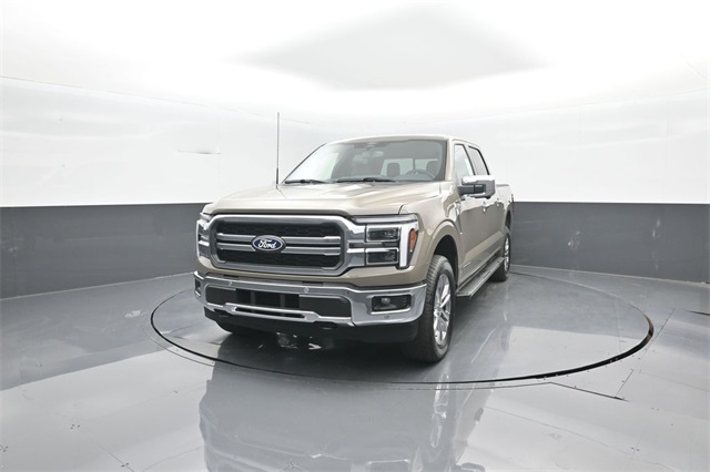 2025 Ford F-150 Lariat photo 3