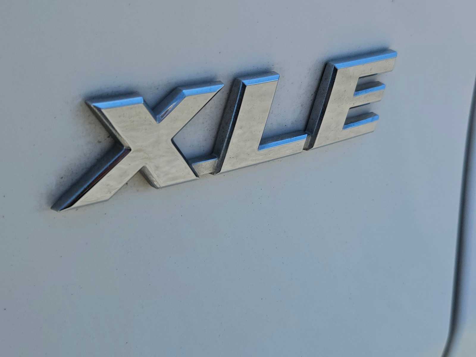 Used 2024 Ice Cap Toyota XLE image 13