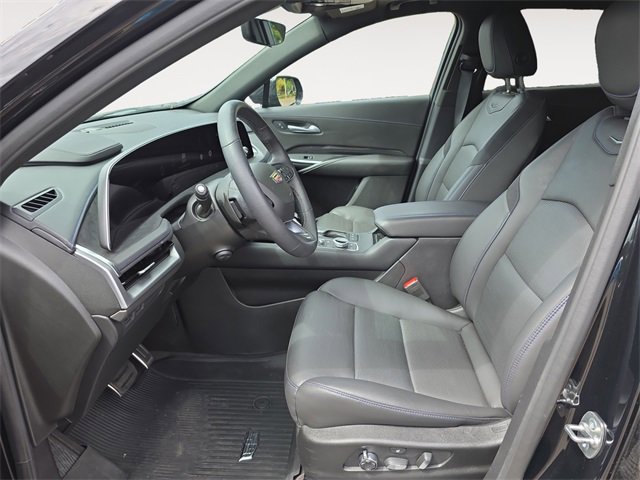 2024 Cadillac XT4 Sport photo 8