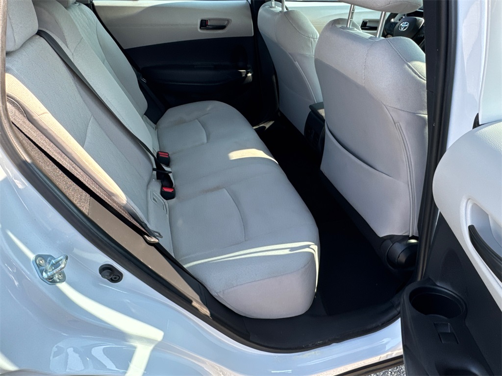 2024 Toyota Corolla Cross L photo 14