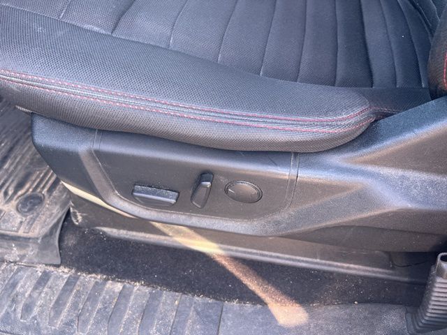 2019 Ford F-150 XLT photo 2