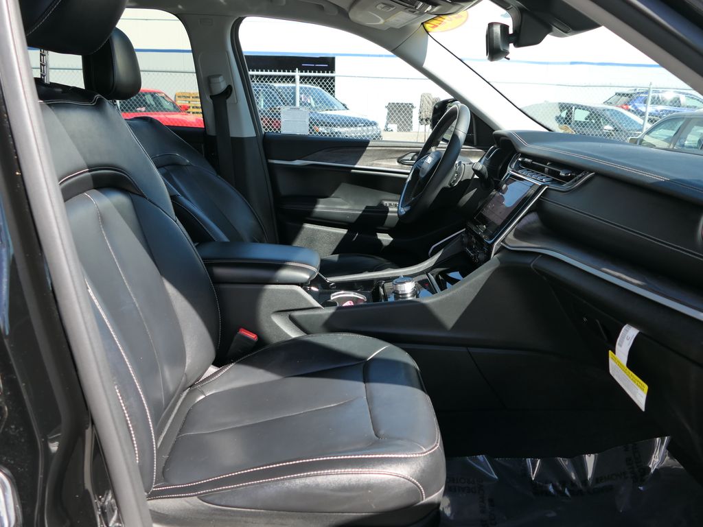 2022 Jeep Grand Cherokee Limited photo 22