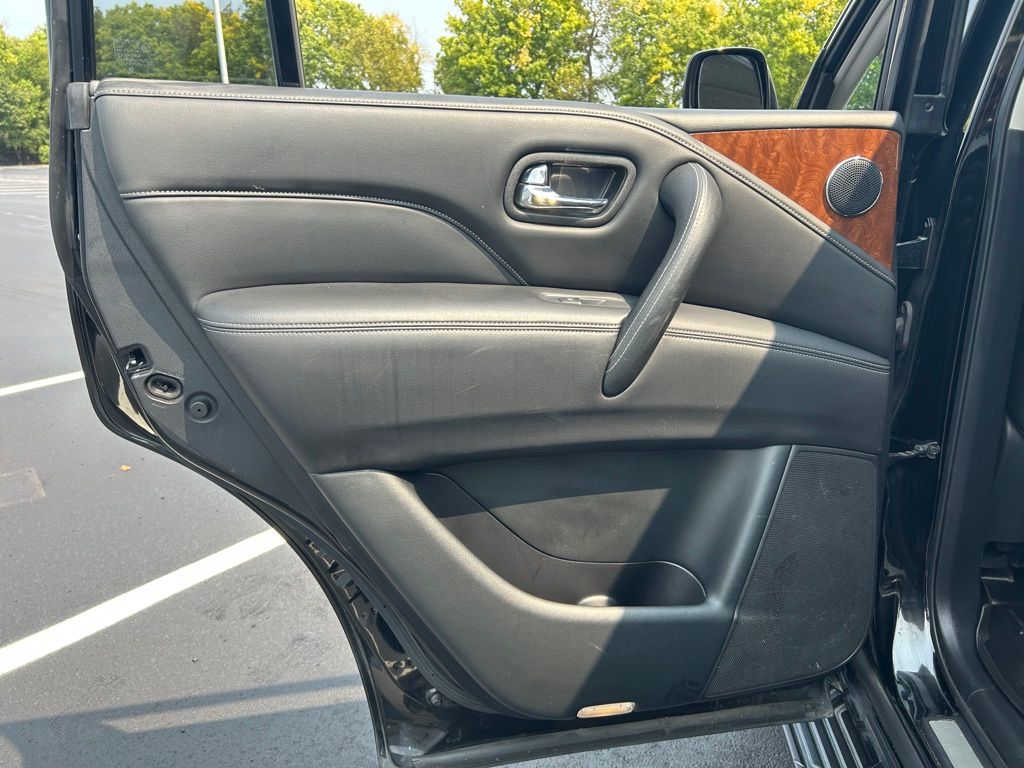 2018 Infiniti QX80 Base photo 18