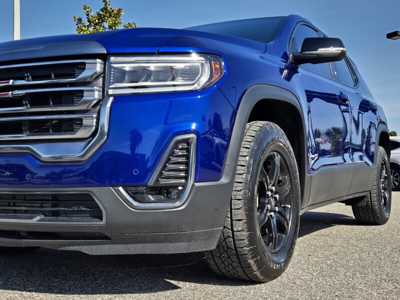 2023 Gmc Acadia AT4 photo 2