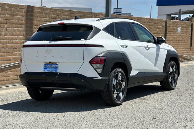2025 Hyundai Kona SEL photo 4