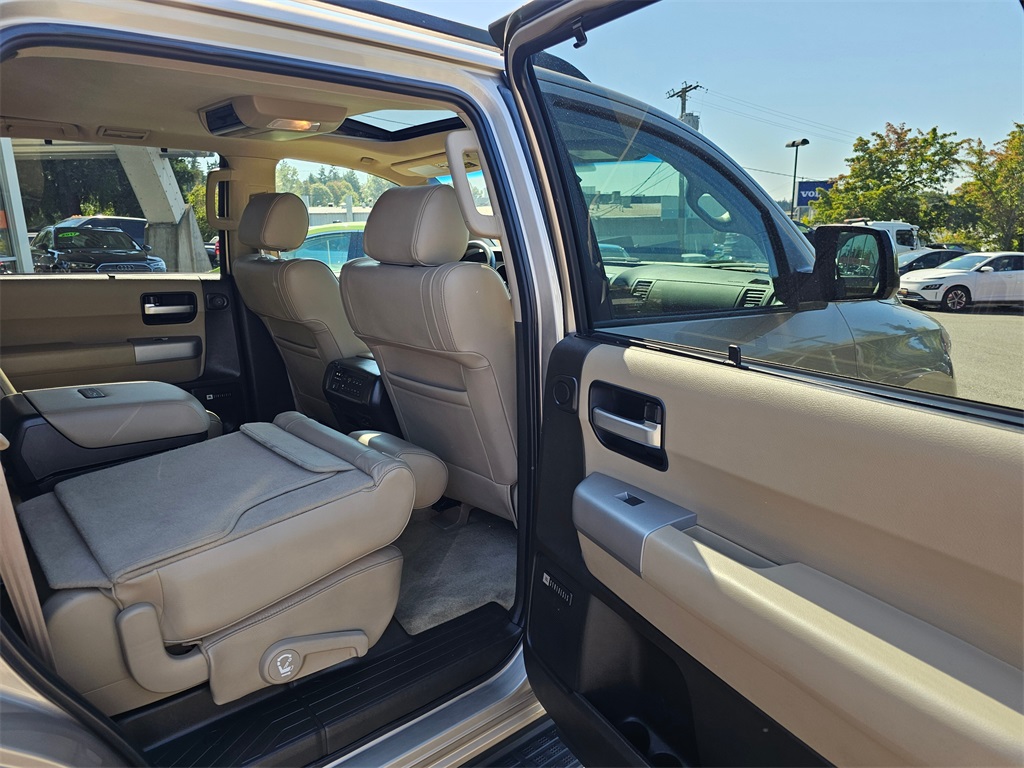 2008 Toyota Sequoia Platinum Sport photo 13