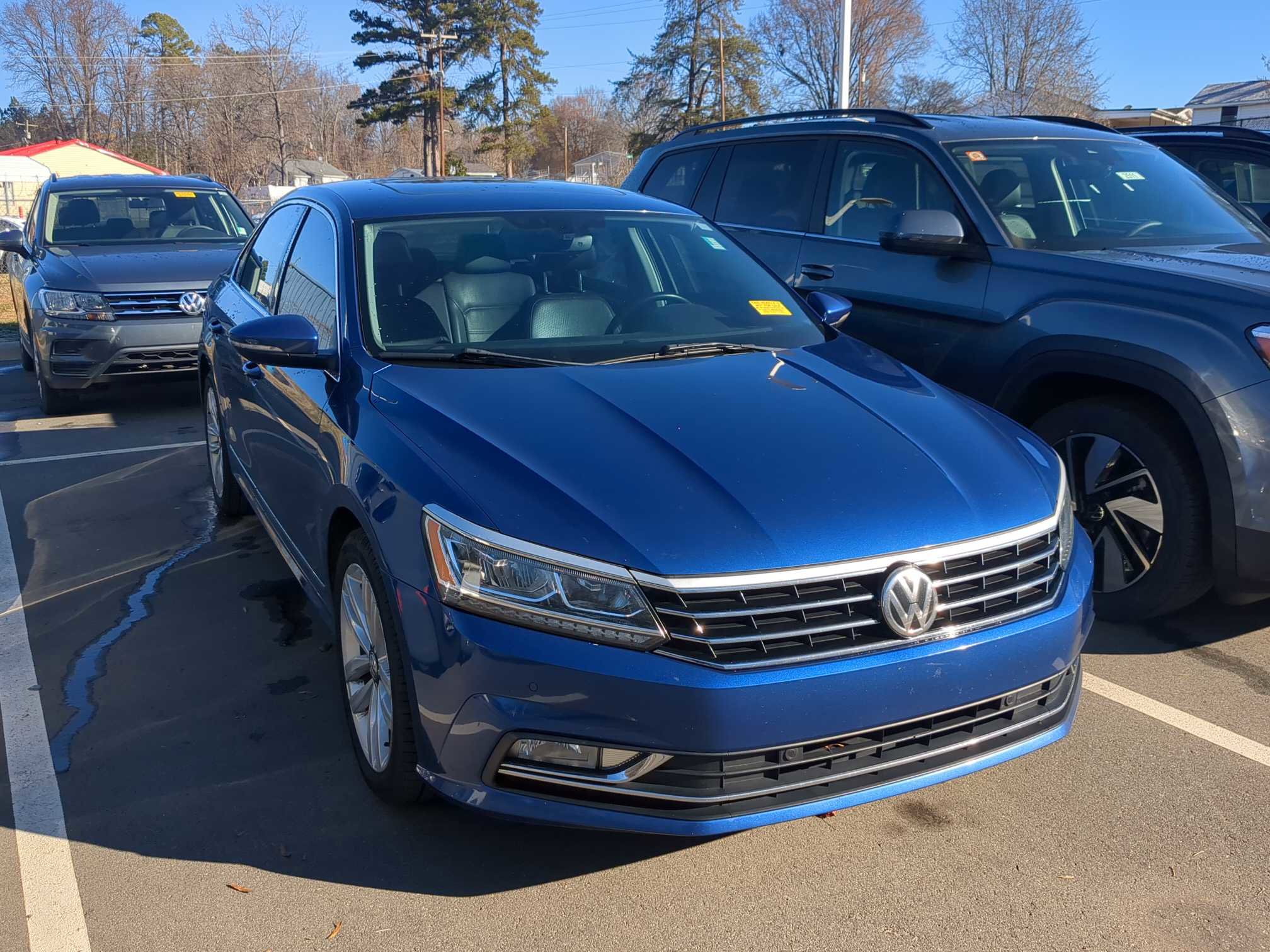 PreOwned 2017 Volkswagen Passat 1.8T SE w/Technology 4dr Car in