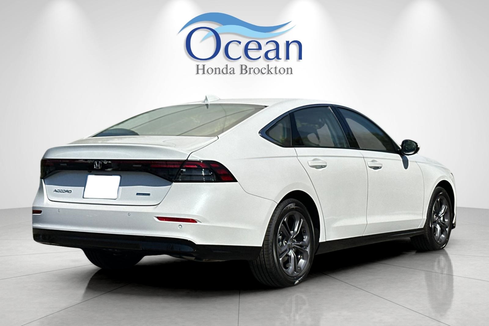 2025 Honda Accord Hybrid EX-L photo 4