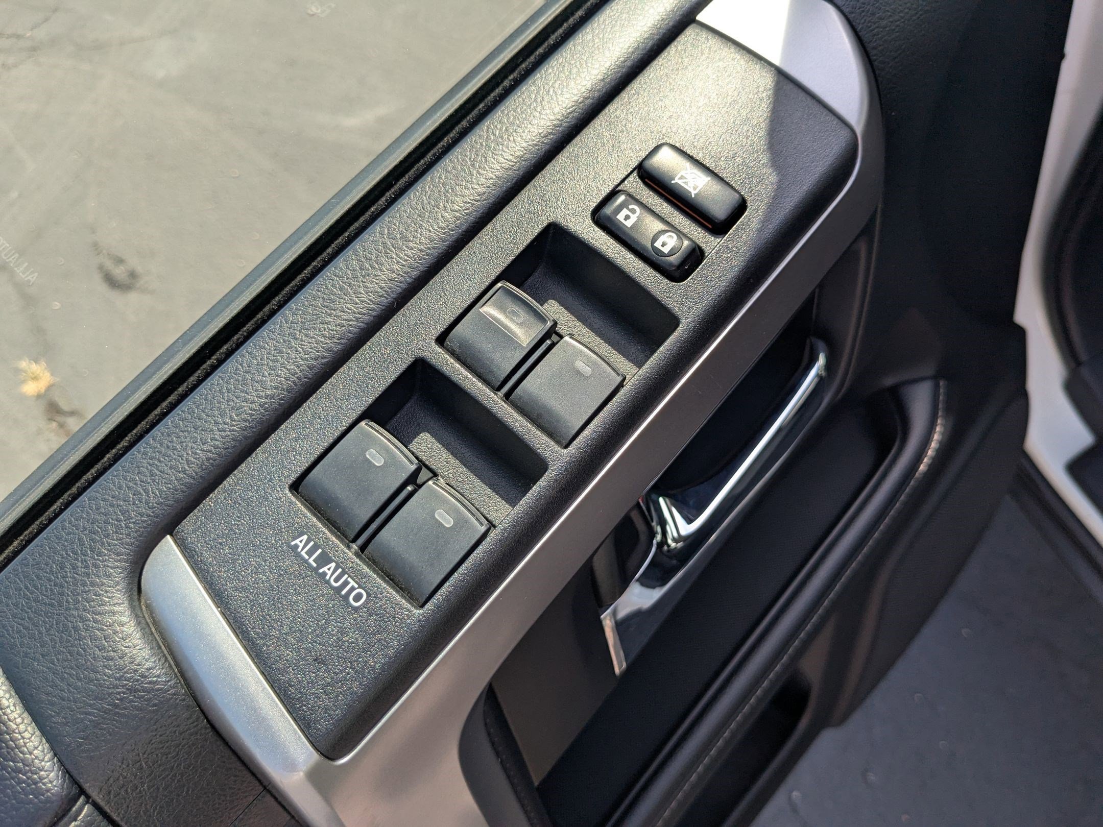 2021 Toyota 4Runner SR5 photo 12