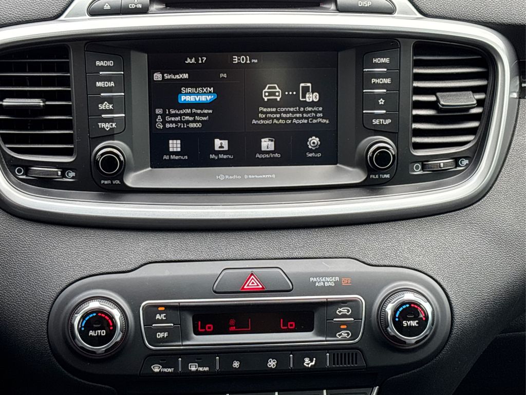 2019 Kia Sorento LX photo 15