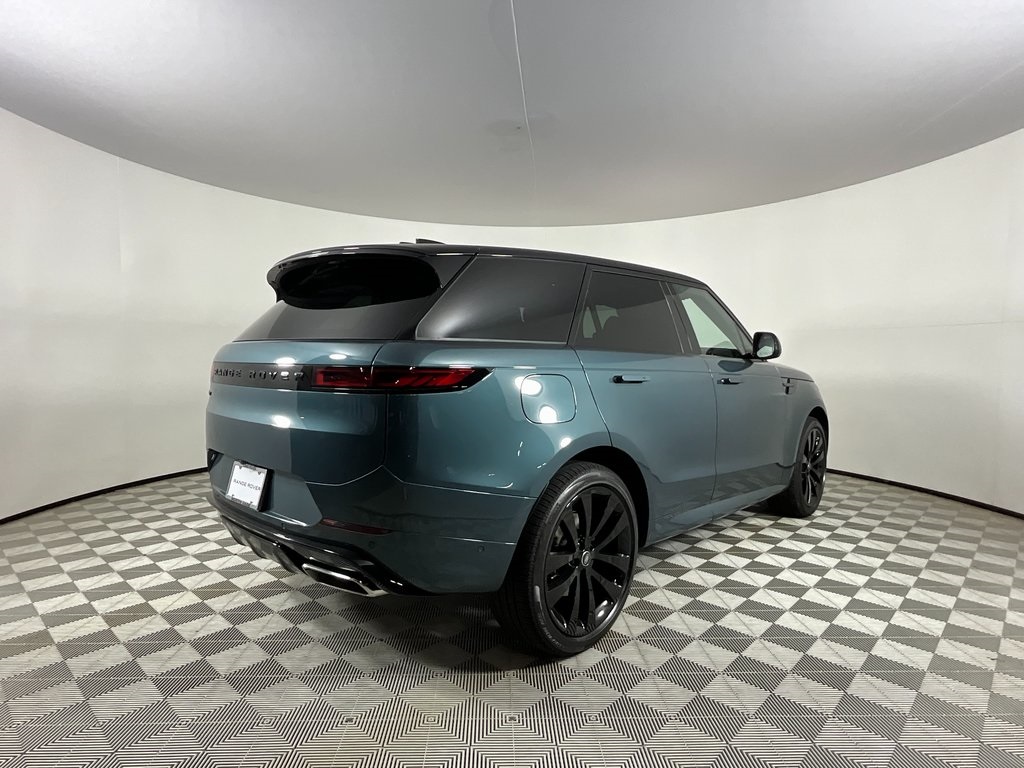 2025 Land Rover Range Rover Sport SE photo 2