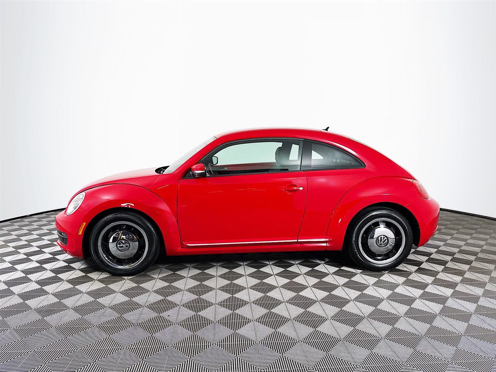 2013 Volkswagen Beetle 2.5L photo 4