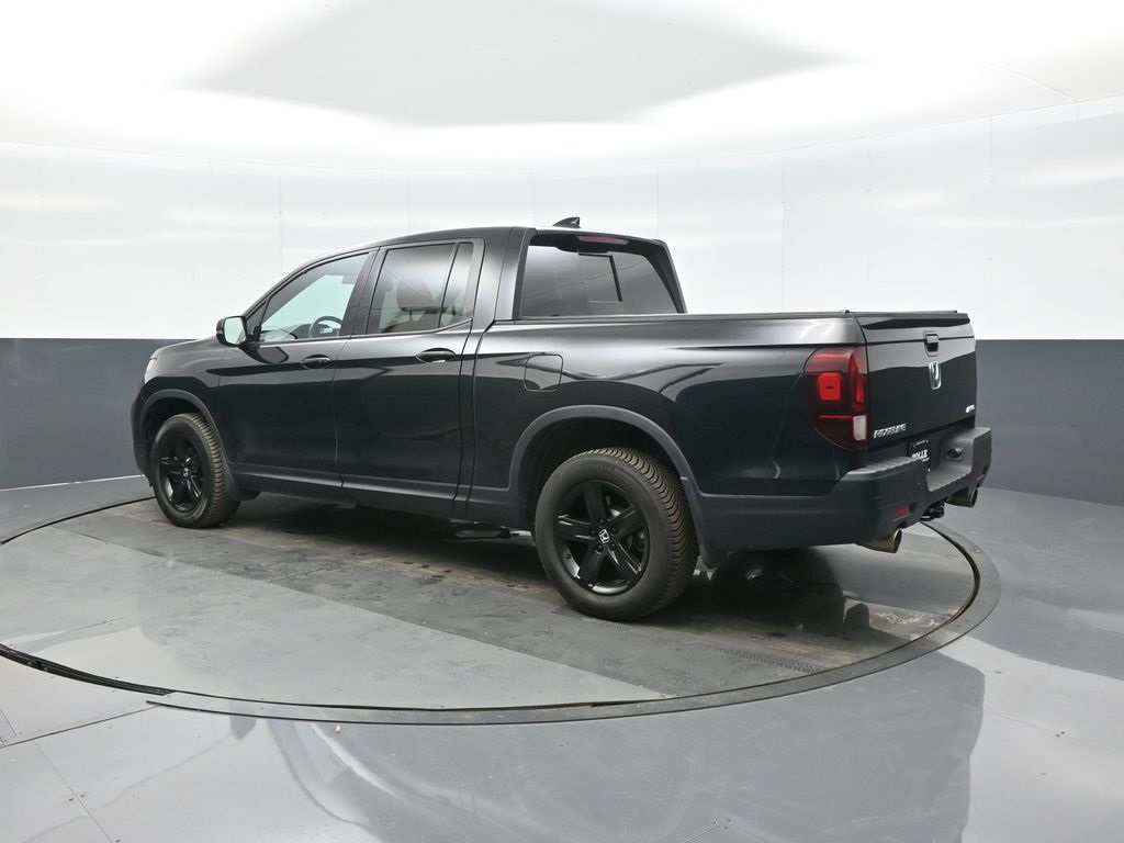 2023 Honda Ridgeline Black Edition photo 3