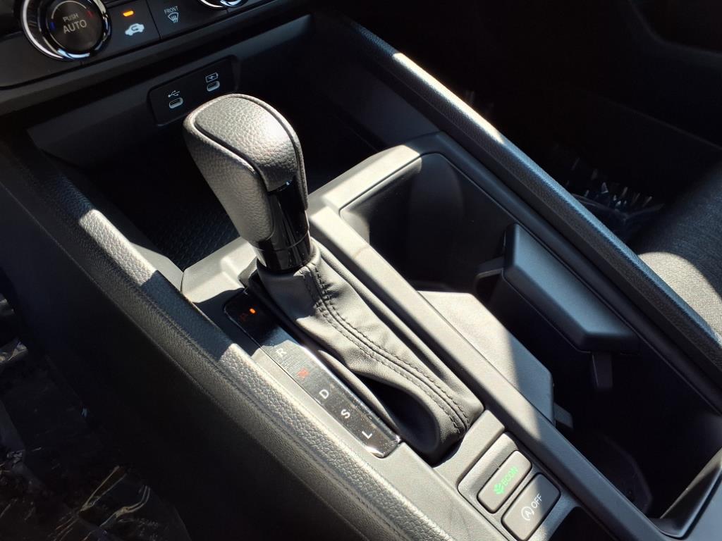 2025 Honda Accord LX photo 10