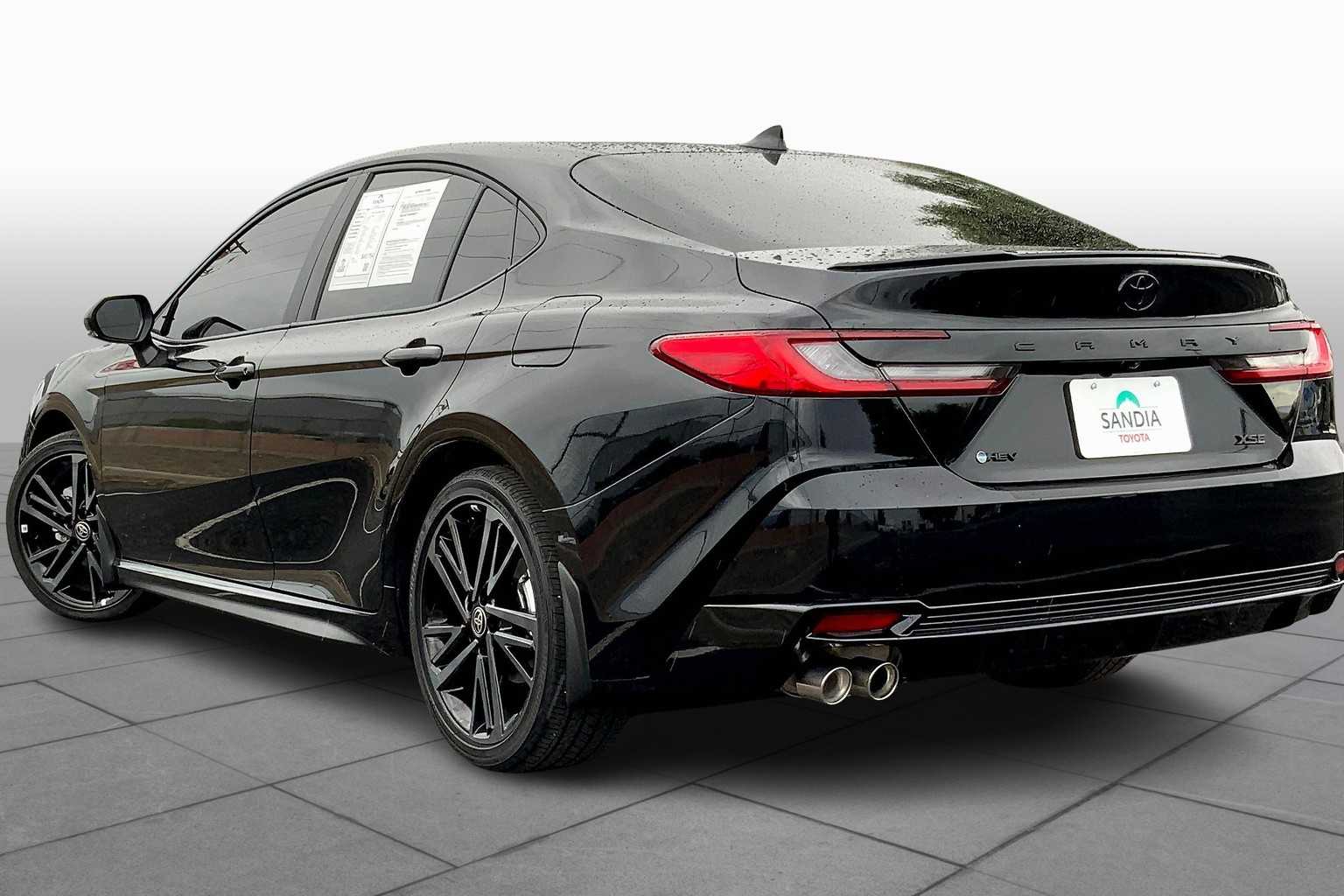 2025 Toyota Camry XSE photo 11