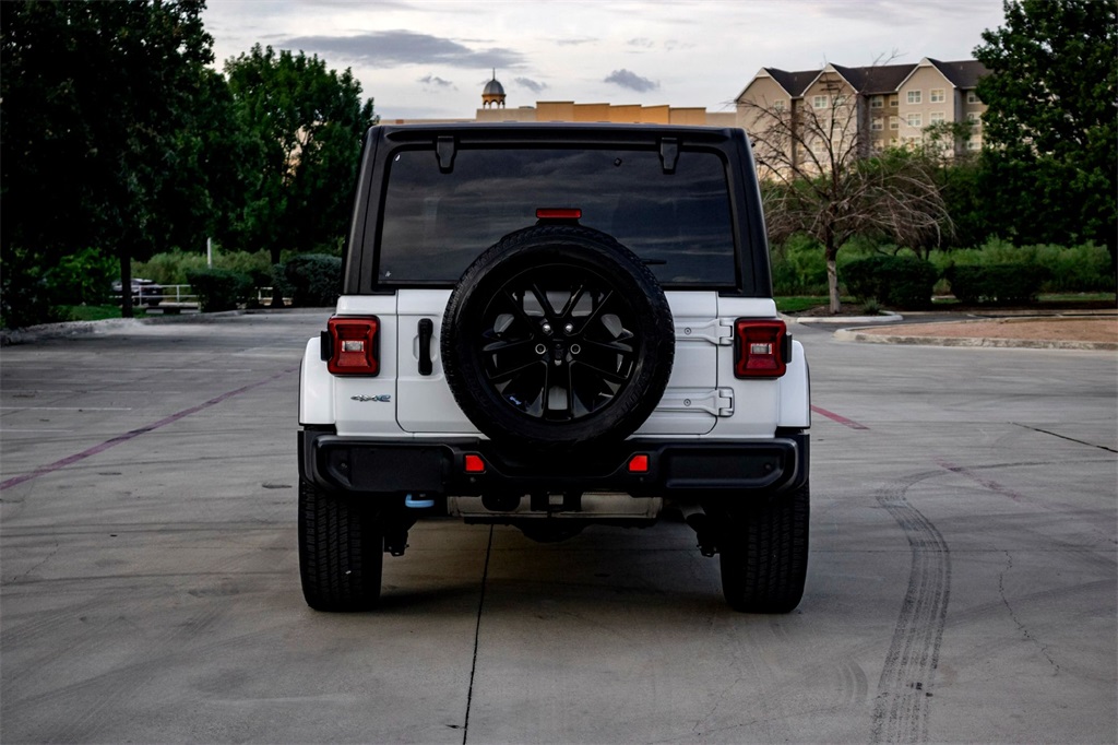 2022 Jeep Wrangler Unlimited Sahara 4xe photo 6