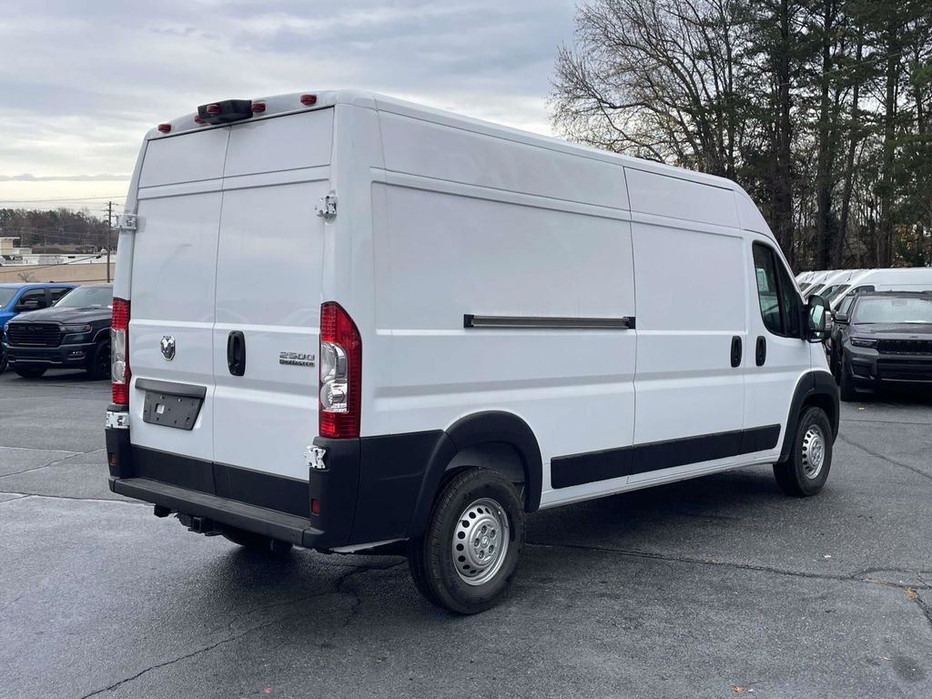 2026 Ram ProMaster 1500 photo 3