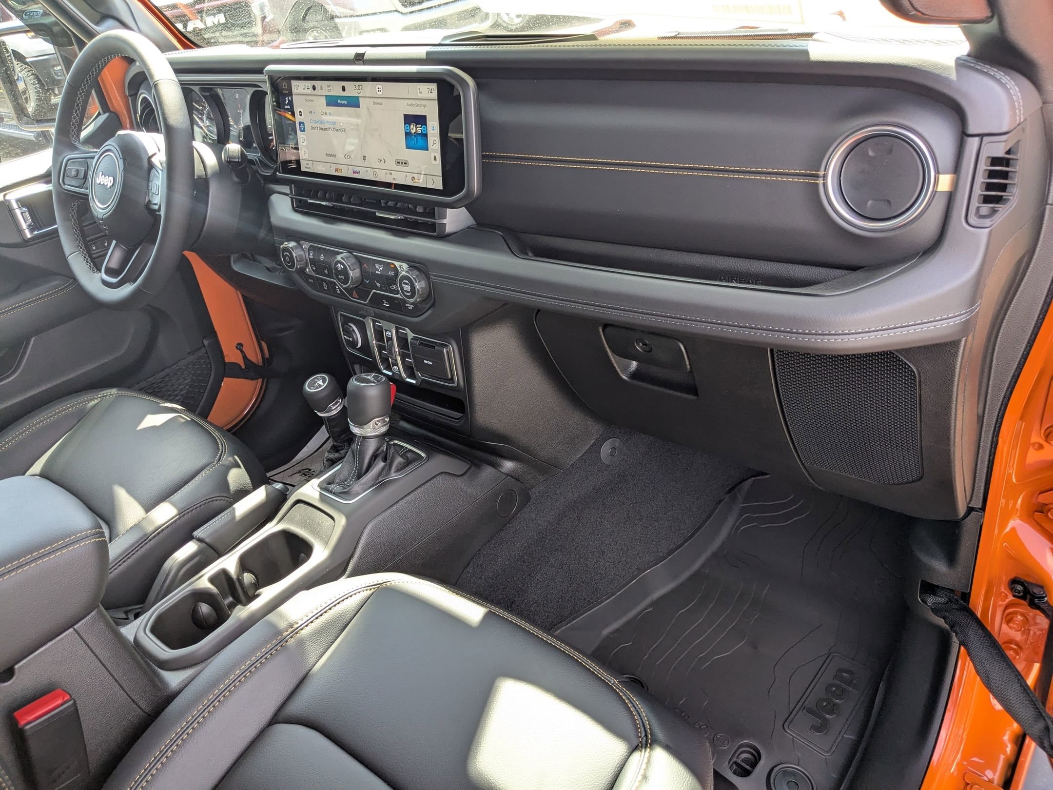 2025 Jeep Gladiator Sport photo 34