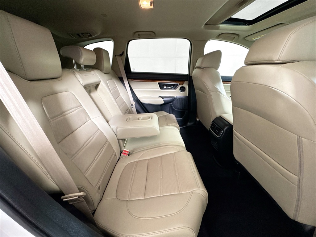 2020 Honda CR-V Touring photo 18