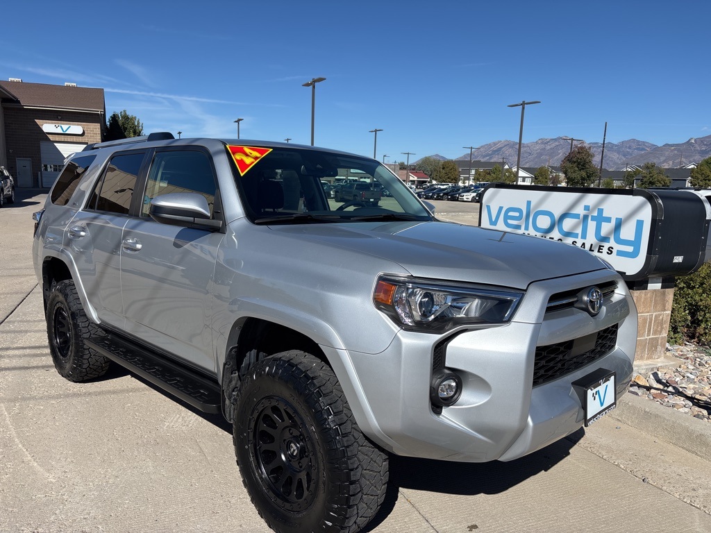2024 Toyota 4Runner SR5's photo