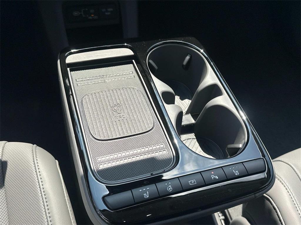 2025 Hyundai Ioniq 5 SEL photo 19