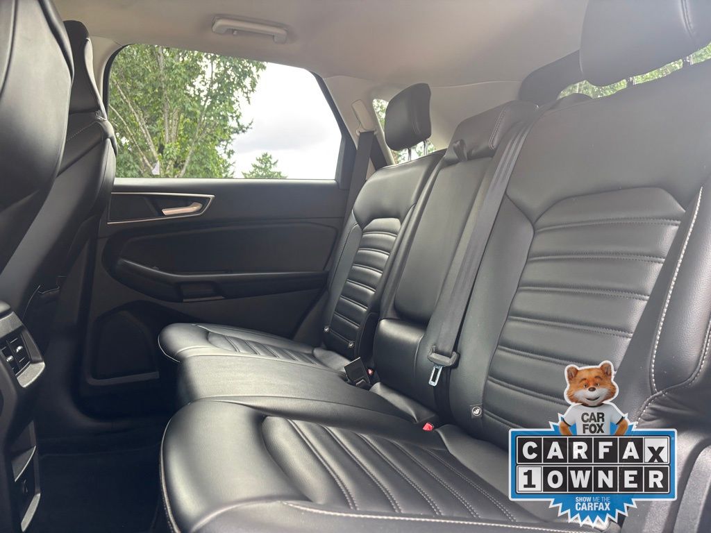 2022 Ford Edge SEL photo 26