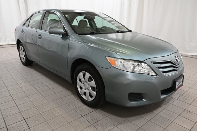 2011 Toyota Camry photo 11