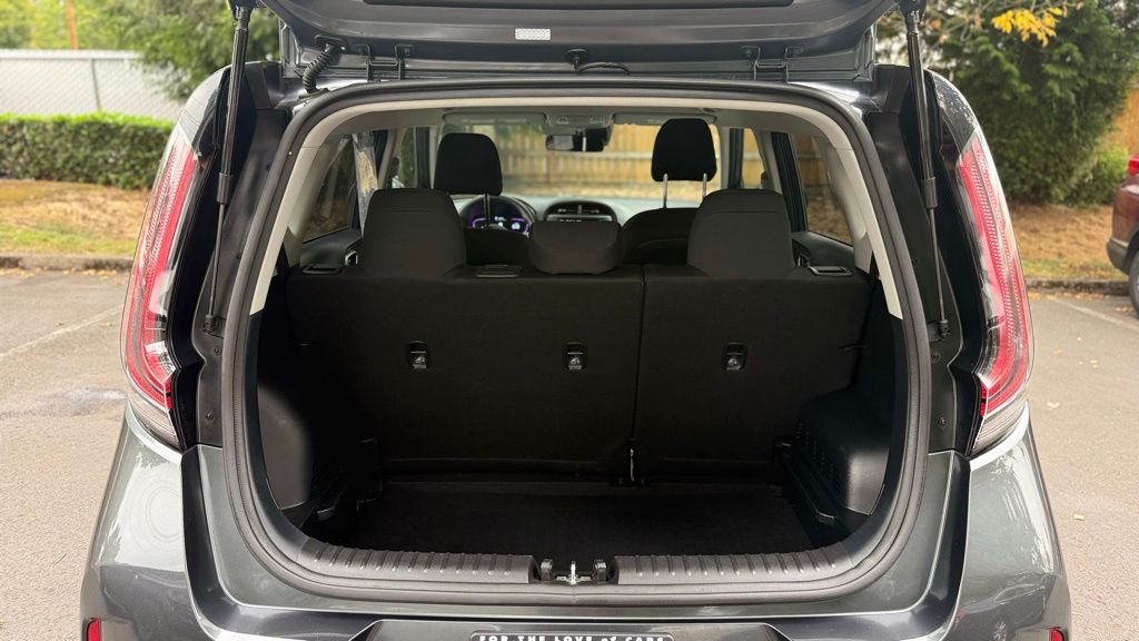2024 Kia Soul LX photo 23