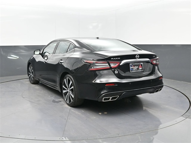 2023 Nissan Maxima SV photo 3