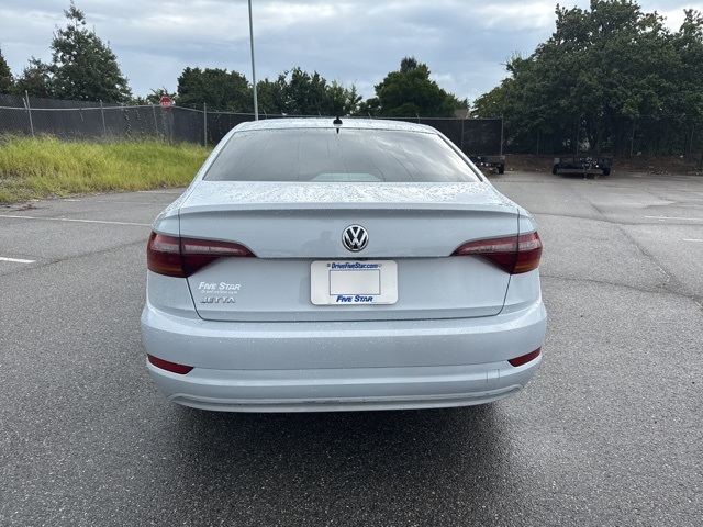 2019 Volkswagen Jetta R-Line photo 4