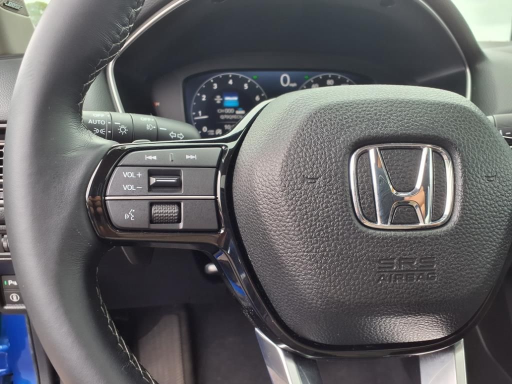 2023 Toyota RAV4 LE photo 23