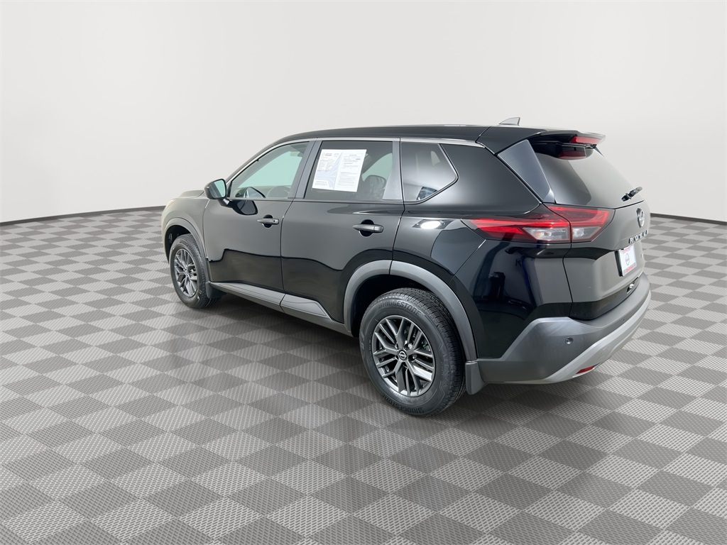 2023 Nissan Rogue S photo 3