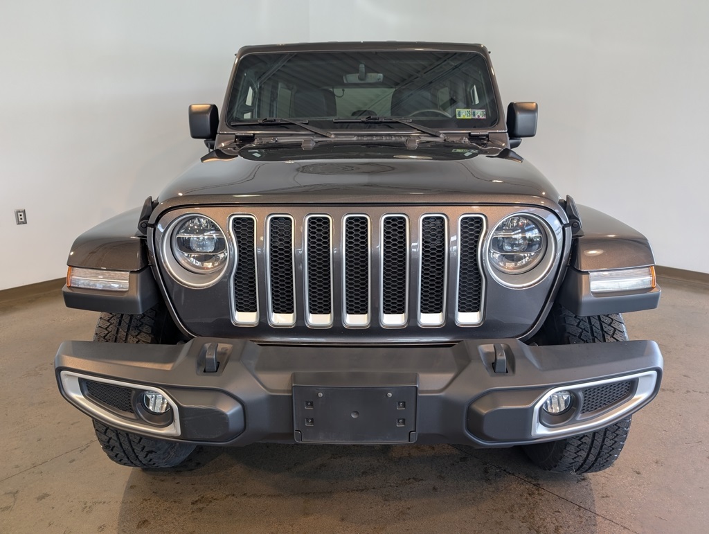 2019 Jeep Wrangler Unlimited Sahara photo 2