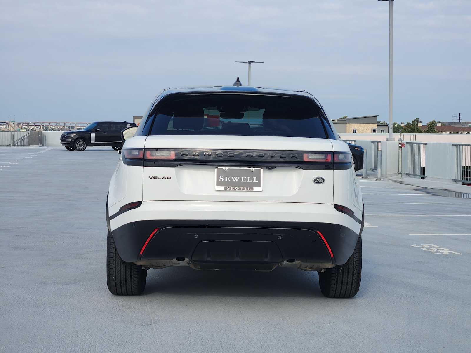 2022 Land Rover Range Rover Velar R-Dynamic S photo 3
