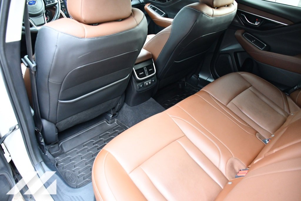 2022 Subaru Outback Touring photo 24